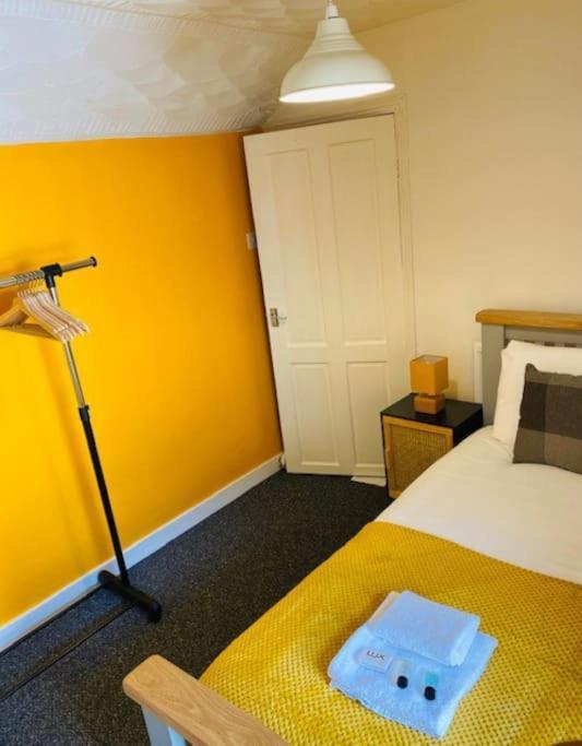 Goldcroft Villa Abertillery Dış mekan fotoğraf